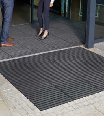 Surewalk Concourse Heavy Duty All Weather Matting Module